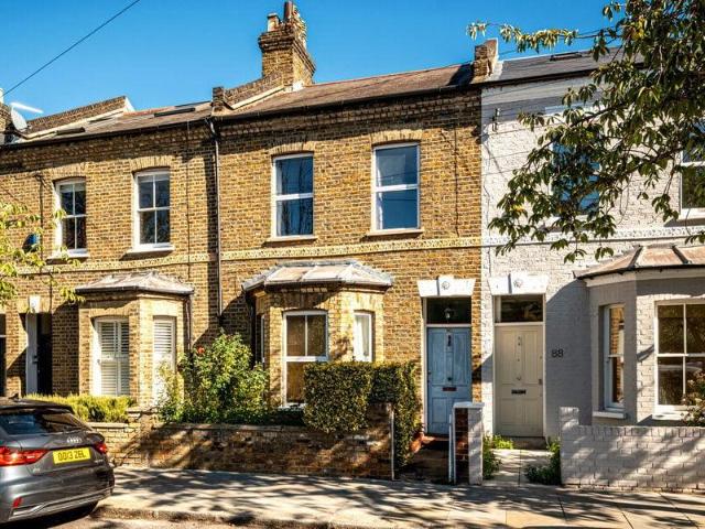 House for sale in Cat Hill, England