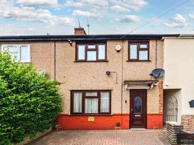 House for sale in Slough, Wexham Court
