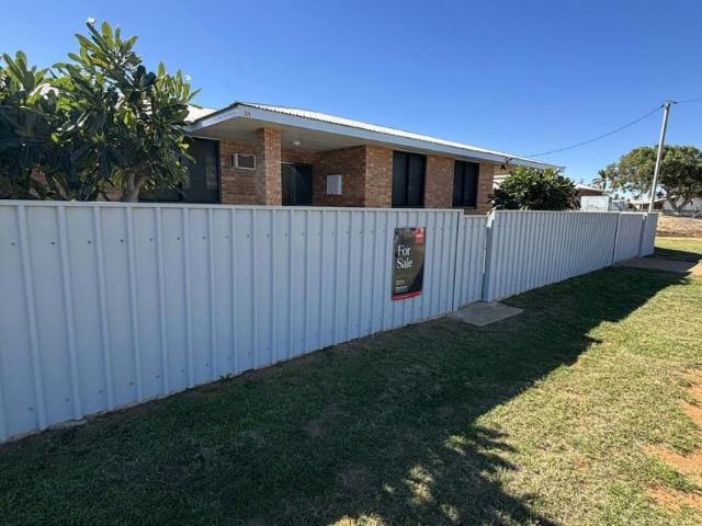 House for sale in South Carnarvon, Shire Of Carnarvon