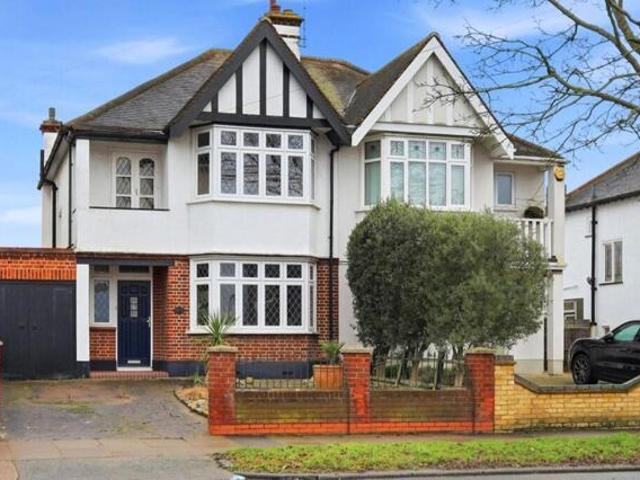 House for sale in Alton Barnes, Essex