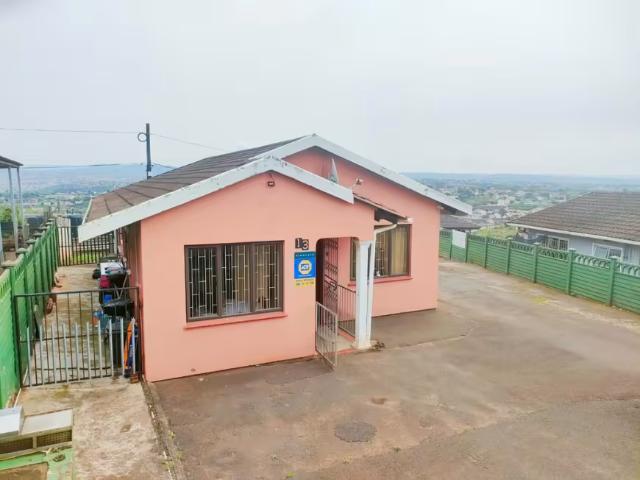 House for sale in Southgate
