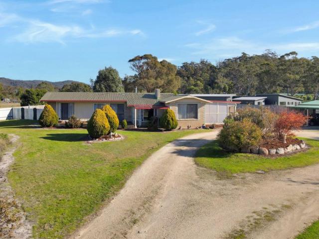 House for sale in St Helens, Break O'Day