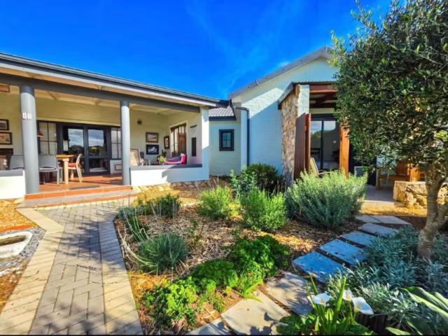 House for sale in Stilbaai, Garden Route District Municipality
