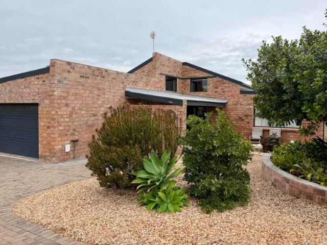 House for sale in Stilbaai, Garden Route District Municipality