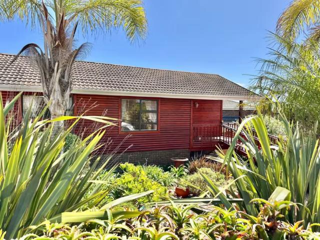 House for sale in Stilbaai, Garden Route District Municipality