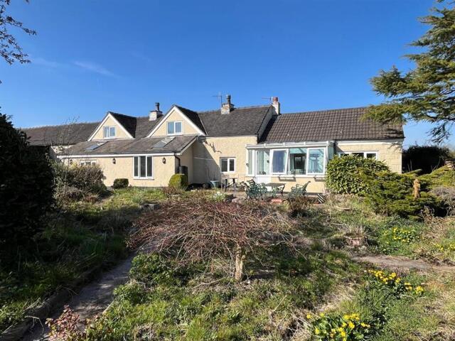 House for sale in Kingsley Moor, Staffordshire