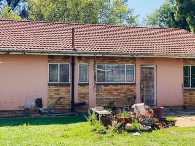 House for sale in Strubenvale, City of Ekurhuleni Metropolitan Municipality