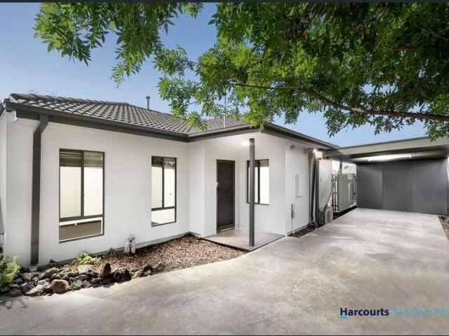 House for sale in Sunshine North, Melbourne
