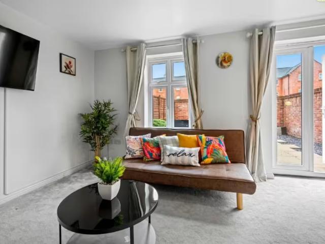House for rent in Haydon End, Abbey Mead