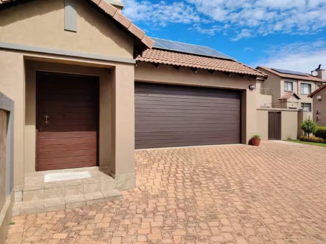 House for sale in Thatchfield, City of Tshwane Metropolitan Municipality