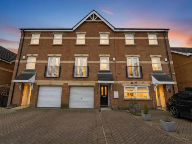 House for sale in Thurcroft, South Yorkshire