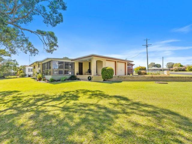 House for sale in Tin Can Bay City, Tin Can Bay