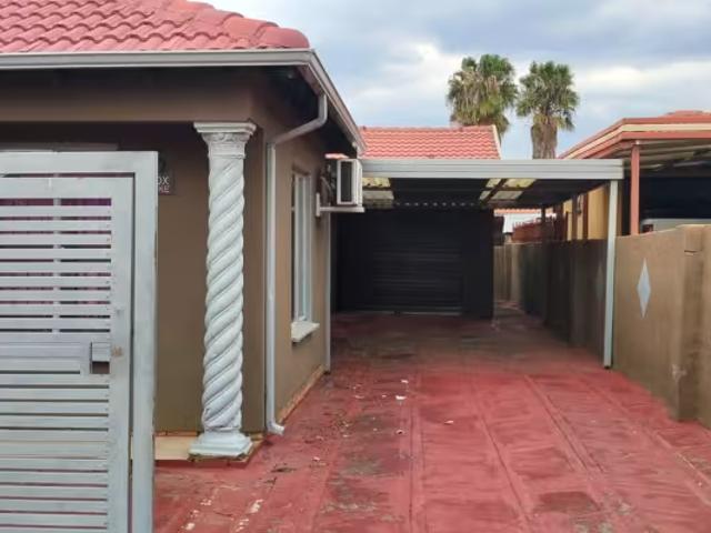 House for sale in Tlhabane, Rustenburg Local Municipality