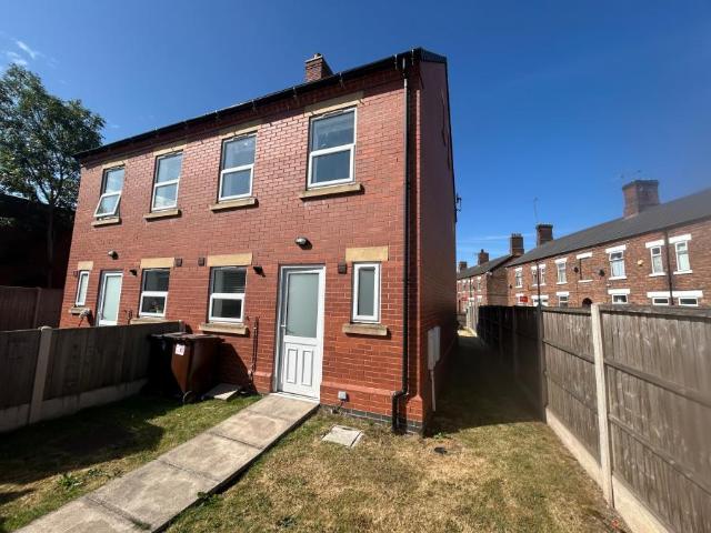 House for rent in Beamhurst, Staffordshire