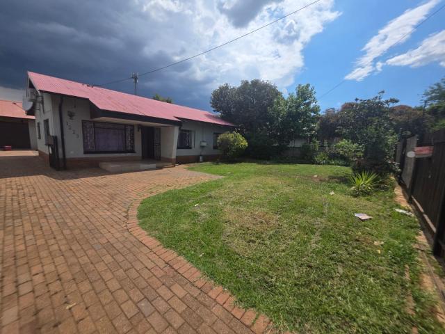 House for rent in Waterkloof, Gauteng