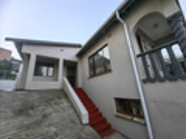 House for rent in Chatsworth, Kwazulu-natal