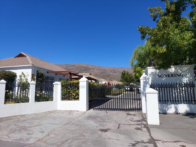 House for rent in Panorama, Western Cape