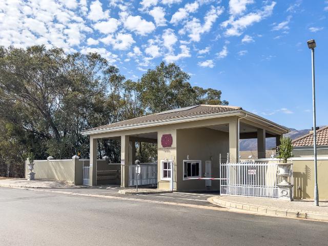 House for rent in Onverwacht, Western Cape