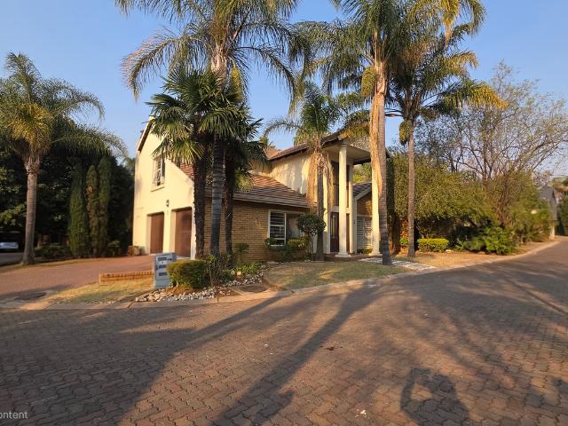 House for rent in Waterkloof, Gauteng