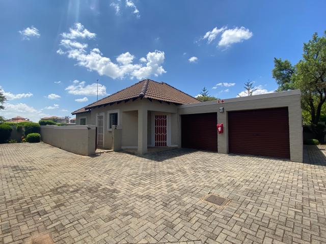 House for rent in Heuwelsig, City of Tshwane Metropolitan Municipality
