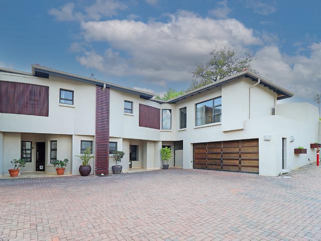 House for rent in Hyde Park, Rosebank