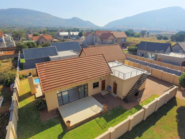 House for rent in Hartbeespoort Dam Nature Reserve, North West