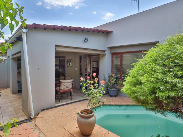 House for rent in Hartbeespoort Dam Nature Reserve, North West
