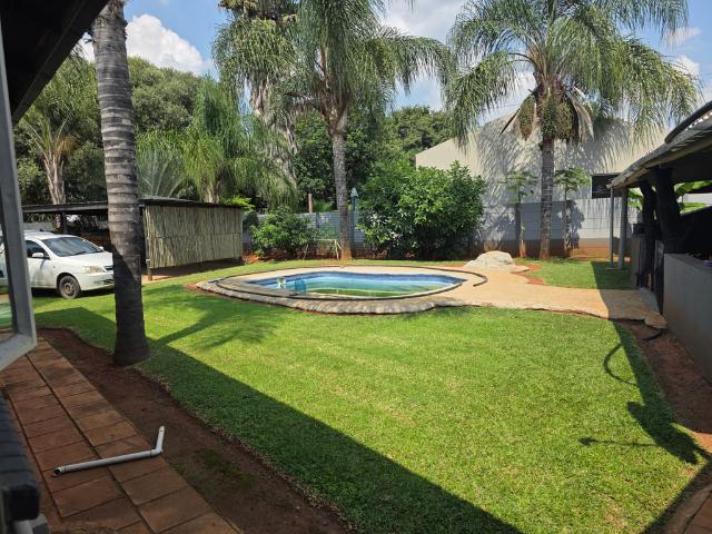 House for rent in Hartbeespoort Dam Nature Reserve, North West