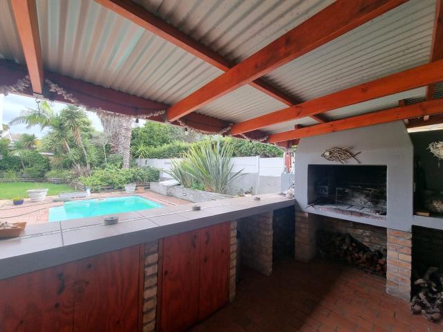 House for rent in Baardskeerdersbos, Western Cape