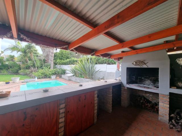 House for rent in Baardskeerdersbos, Western Cape