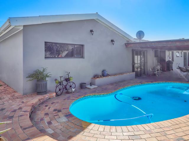 House for rent in Onverwacht, Western Cape