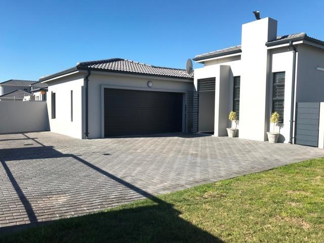 House for rent in Parklands, Western Cape