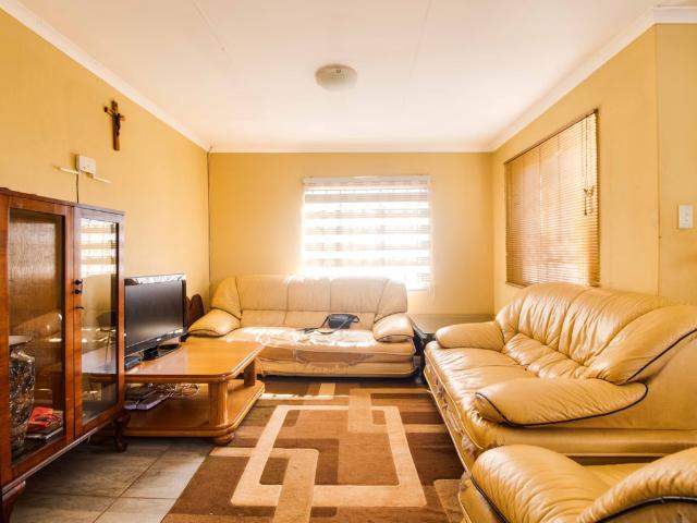 House for rent in Protea Glen, Soweto