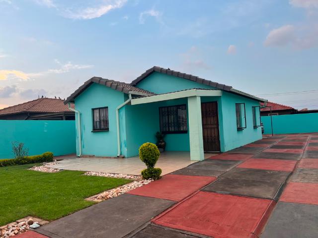 House for rent in Protea Glen, Soweto