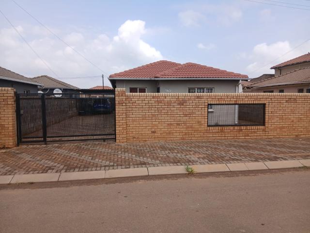 House for rent in Senaoane, Soweto