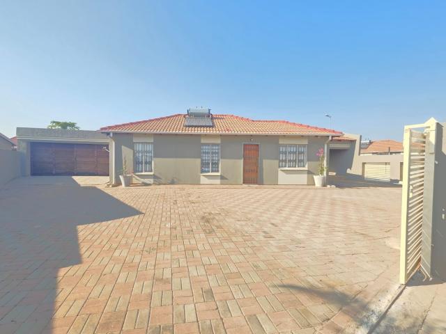 House for rent in Akasia, Gauteng