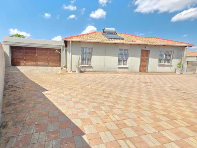 House for rent in Akasia, Gauteng
