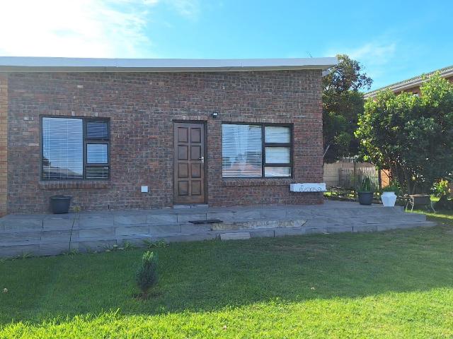 House for rent in Baardskeerdersbos, Western Cape