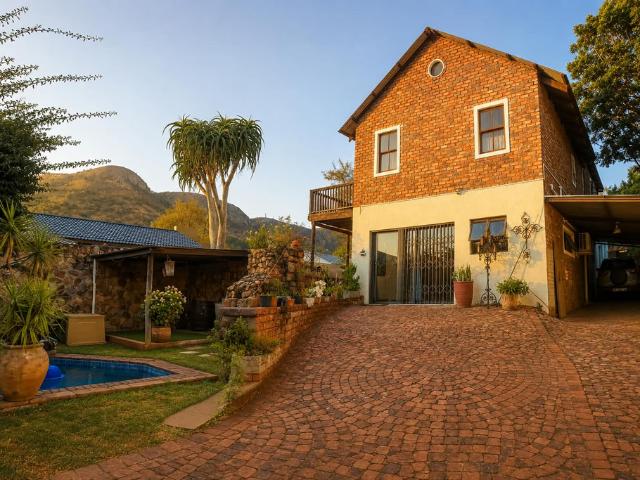House for rent in Hartbeespoort Dam Nature Reserve, North West