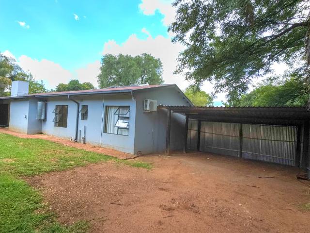 House for rent in Hartbeespoort Dam Nature Reserve, North West