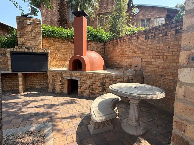 House for rent in Hartbeespoort Dam Nature Reserve, North West