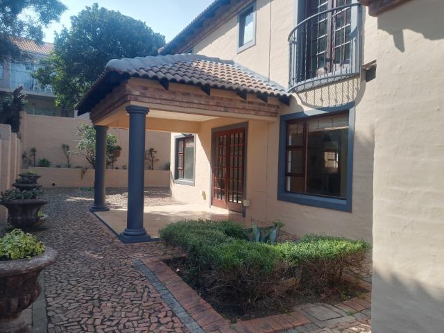 House for rent in Waterkloof, Gauteng