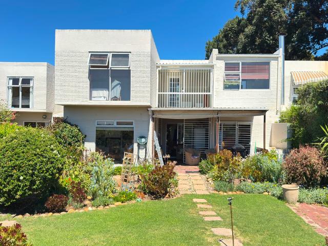 House for rent in Dennedal, City of Cape Town