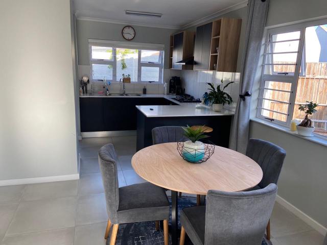 House for rent in Dennedal, City of Cape Town