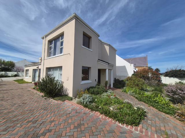 House for rent in Baardskeerdersbos, Western Cape