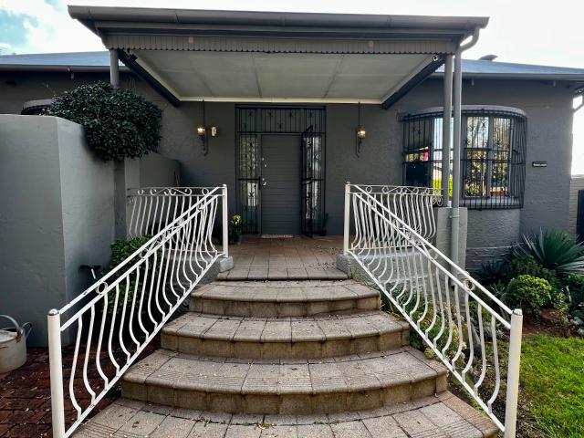 House for rent in Vosloorus, Gauteng