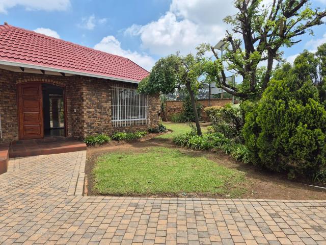 House for rent in Vosloorus, Gauteng