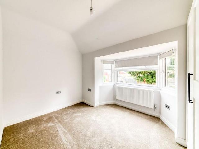 House for rent in London Borough of Croydon, Selsdon