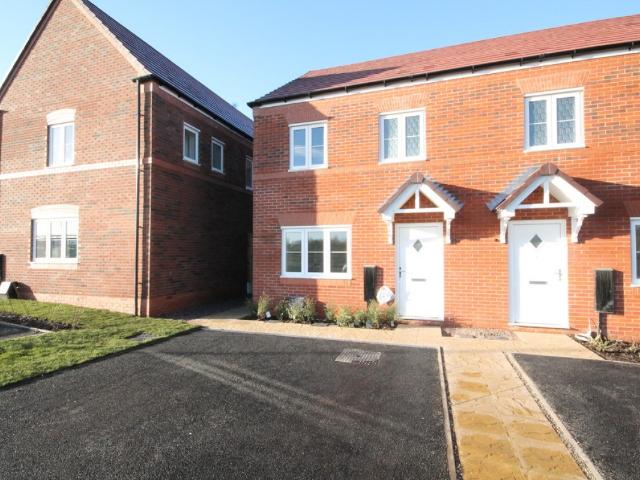House for rent in Burland and Acton