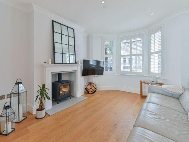House for rent in London Borough of Lewisham, Blackheath